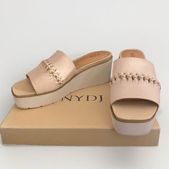 NYDJ Womens Rory Ivory Nubuck Wedges Size 8.5 M WORN ONCE Like New - Picture 3 of 8